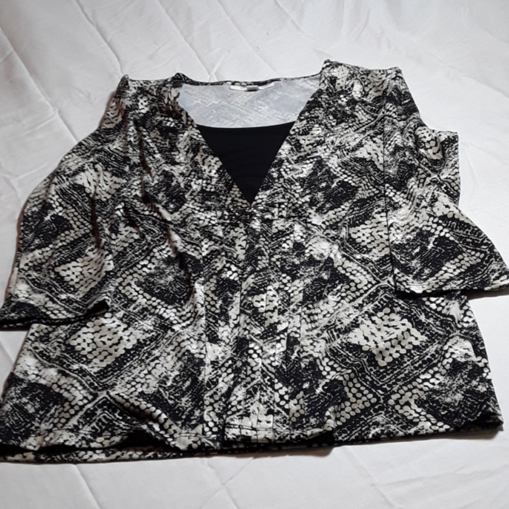 Ladies 3/4 sleeve dress layered blouse size s